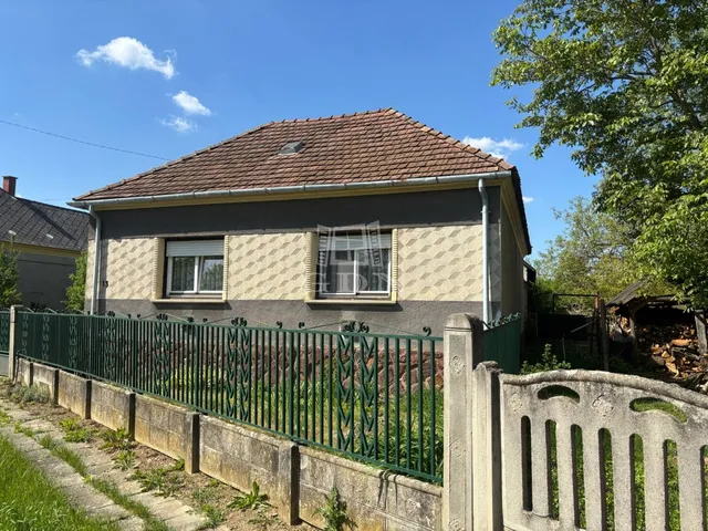 Eladó ház Egyházasrádóc 79 nm
