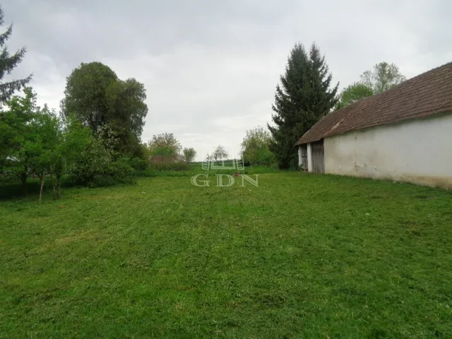 Eladó telek Magyarszecsőd 1550 nm