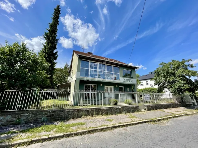 Eladó ház Szombathely, Olad 303 nm
