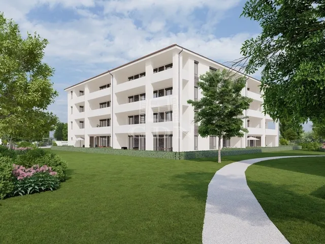 Eladó lakás Szombathely, Kámon 76 nm