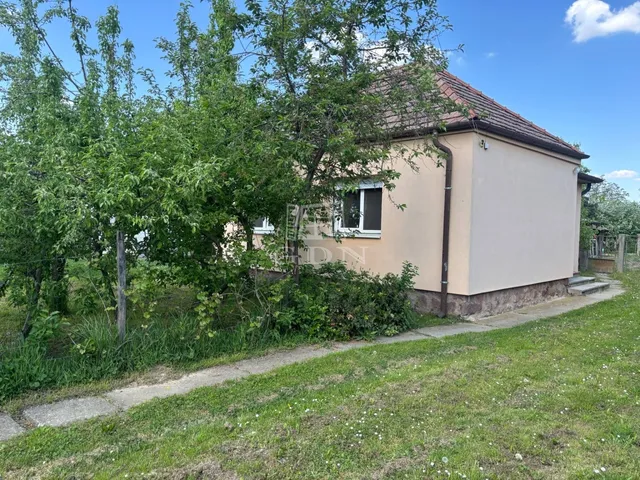Eladó ház Egyházasrádóc 70 nm