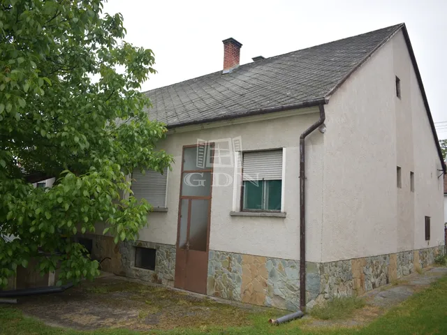 Eladó ház Katafa 170 nm