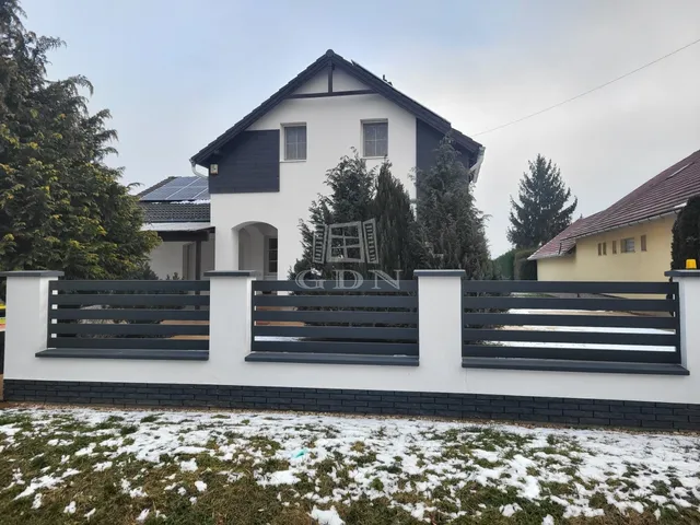 Eladó ház Ják 170 nm