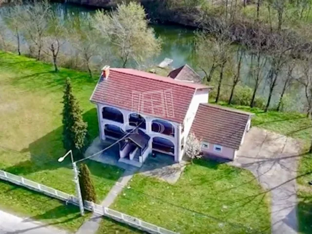 Eladó ház Csákánydoroszló 218 nm