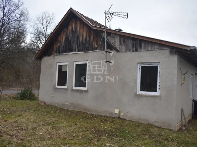 Eladó ház Kercaszomor 53 nm