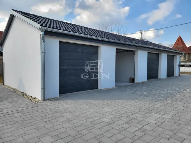 Eladó garázs Szombathely 22 nm