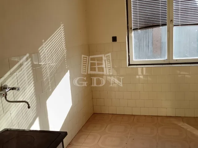 Eladó ház Szőce 140 nm