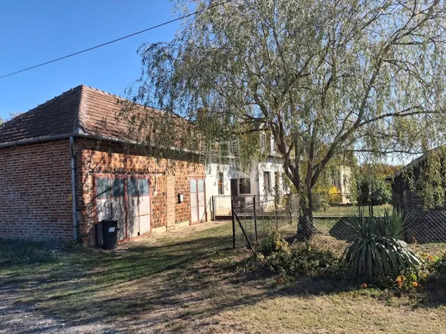 Eladó ház Szőce 140 nm