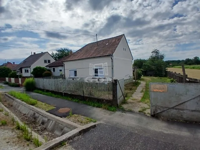 Eladó ház Molnaszecsőd 70 nm