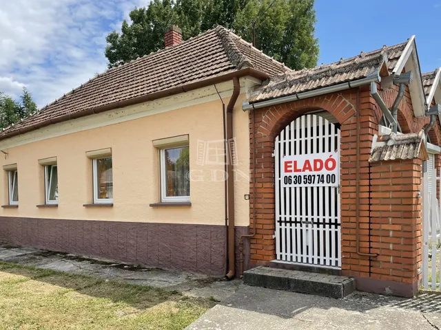 Eladó ház Hosszúpereszteg 82 nm