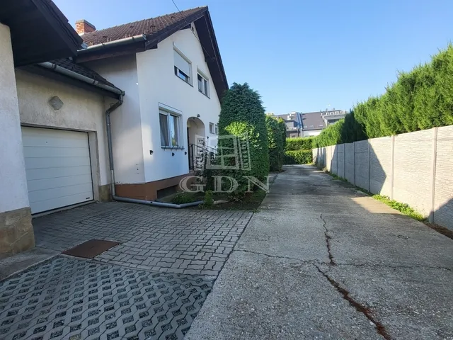 Eladó ház Sárvár 127 nm