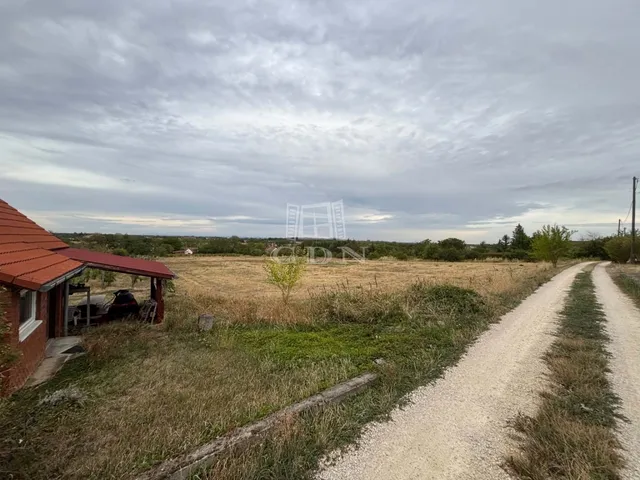 Eladó nyaraló Celldömölk, Sághegy 43 nm