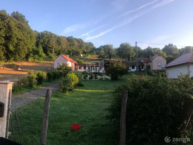 Eladó ház Kerkateskánd 210 nm