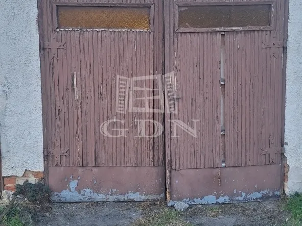 Eladó garázs Bük 18 nm