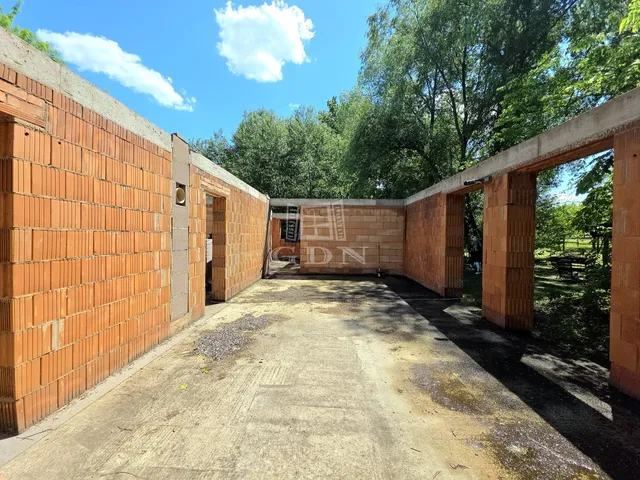Eladó mezőgazdasági ingatlan Őrbottyán 300 nm