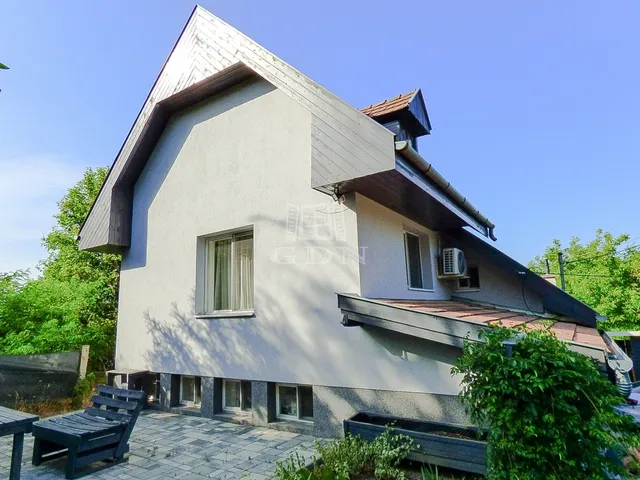 Eladó ház Szada 145 nm