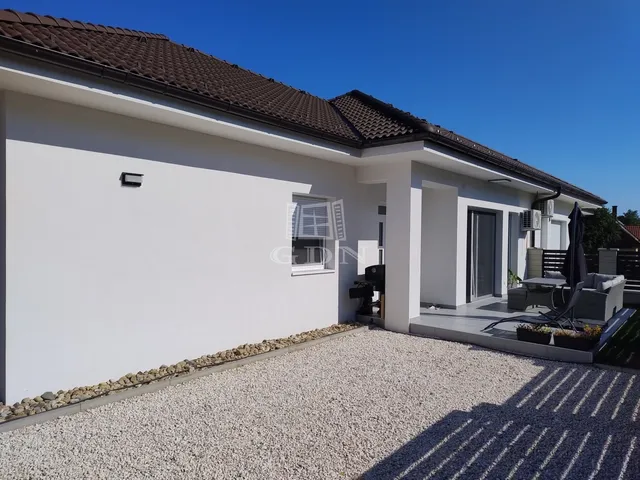 Eladó ház Mogyoród 178 nm