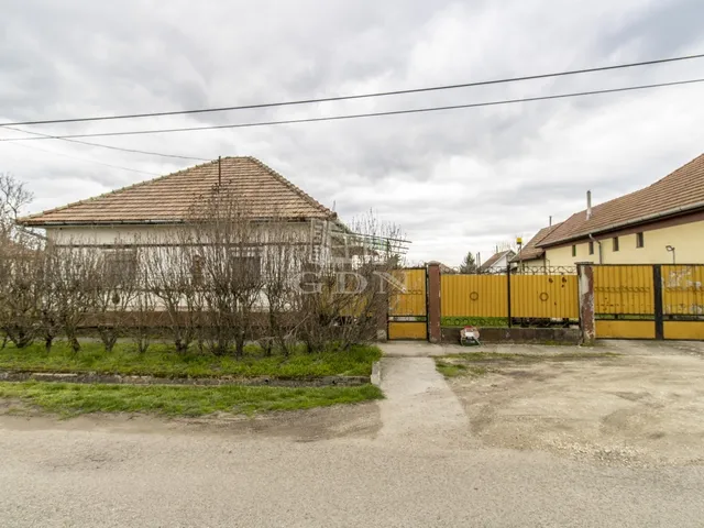 Eladó ház Tóalmás 63 nm