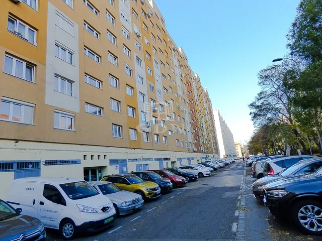 Eladó lakás Budapest III. kerület 65 nm