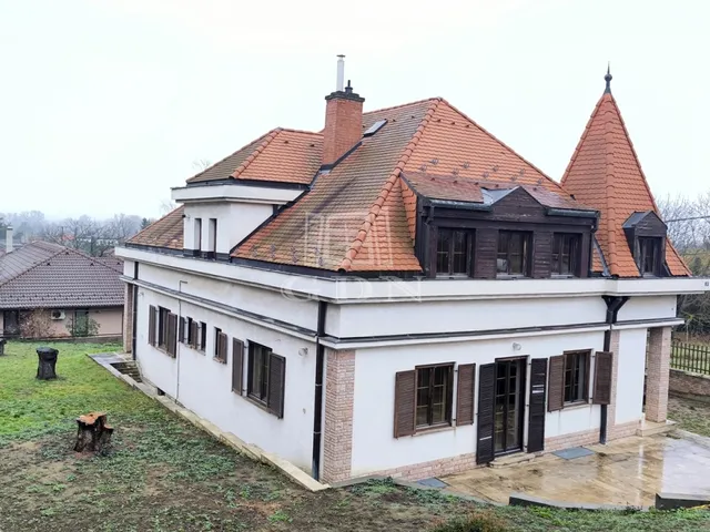 Eladó ház Tahitótfalu 350 nm