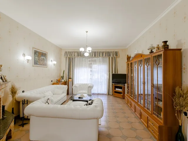 Eladó ház Hatvan 170 nm
