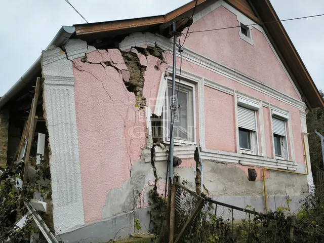 Eladó ház Domony 100 nm