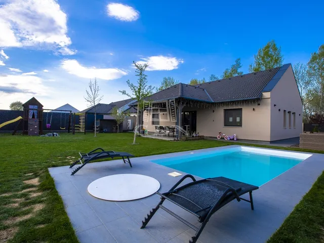 Eladó ház Szada 120 nm