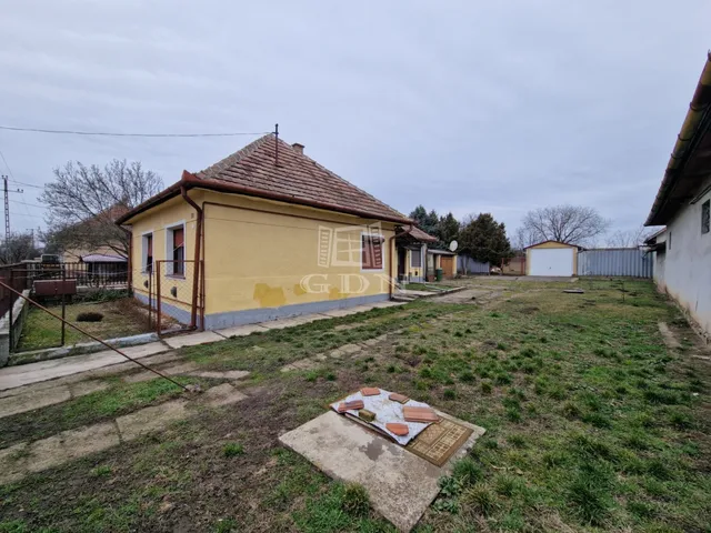 Eladó ház Tura 69 nm