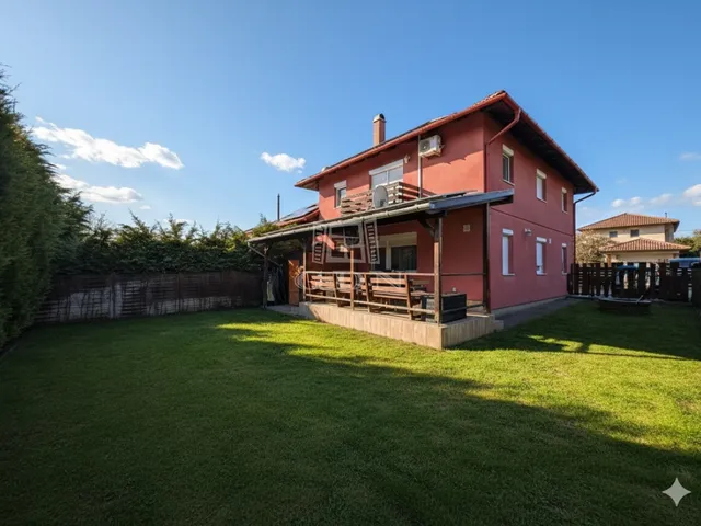 Eladó ház Mogyoród 151 nm