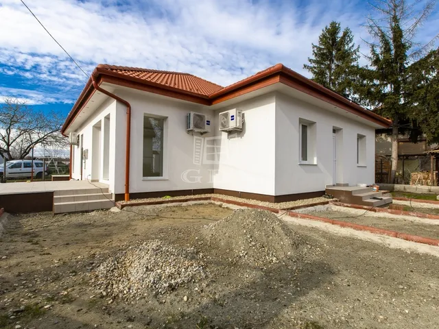 Eladó ház Bag 76 nm