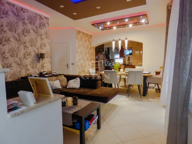 Eladó ház Dunakeszi, Alag 170 nm