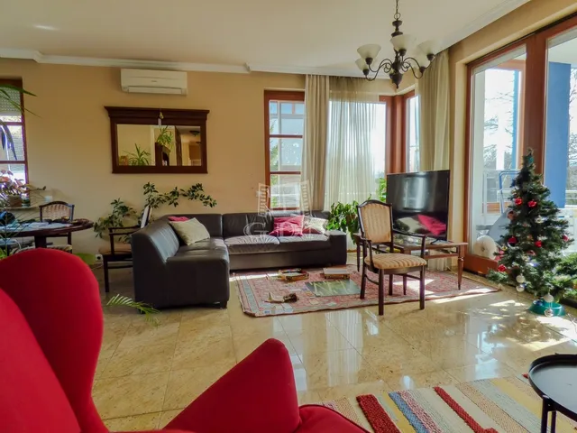 Eladó lakás Budapest II. kerület, Hárshegy 94 nm