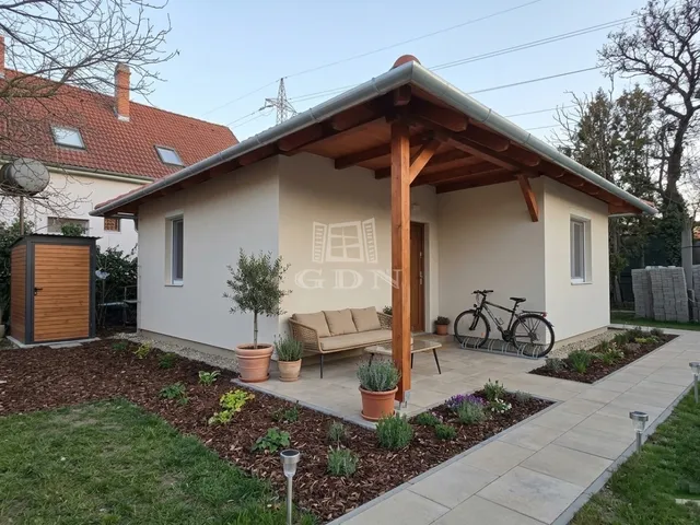 Eladó ház Dunakeszi, Alag 50 nm