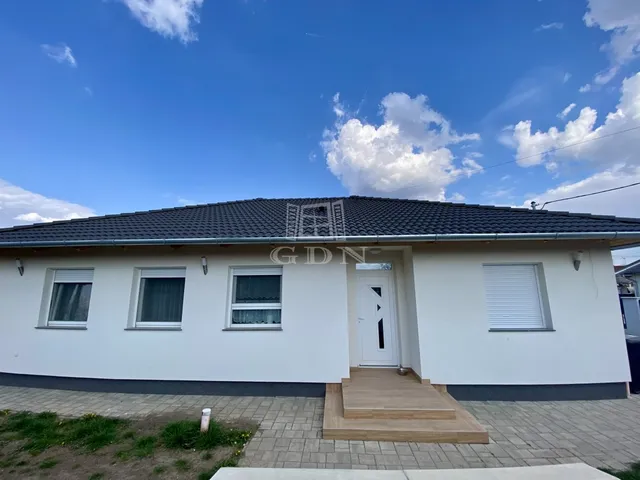 Eladó ház Tököl 95 nm