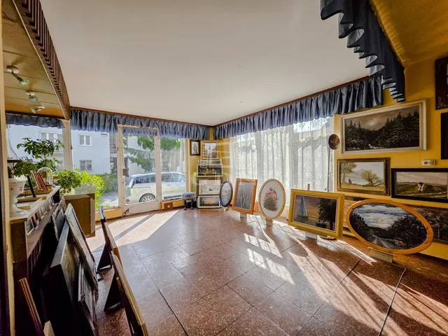 Eladó kereskedelmi és ipari ingatlan Hatvan, Újhatvan 143 nm