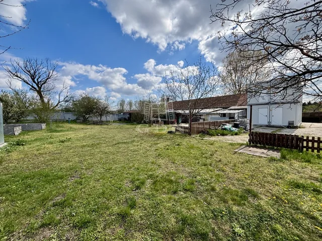 Eladó kereskedelmi és ipari ingatlan Monor 420 nm