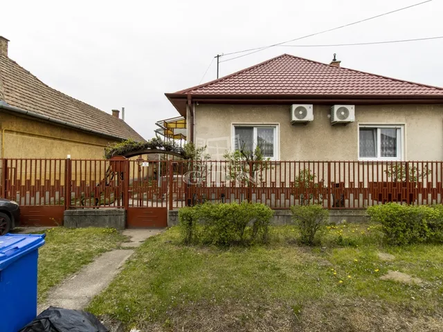 Eladó ház Tura 74 nm