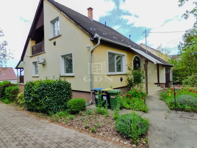 Eladó ház Budapest XVII. kerület, Rákoskert 173 nm