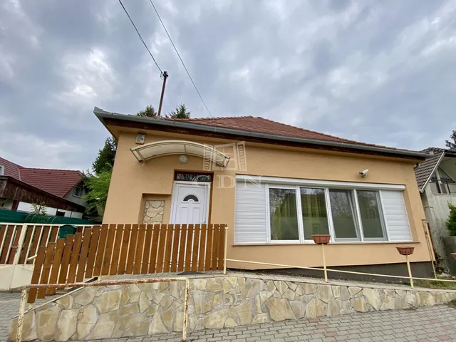 Eladó ház Szigetújfalu 81 nm