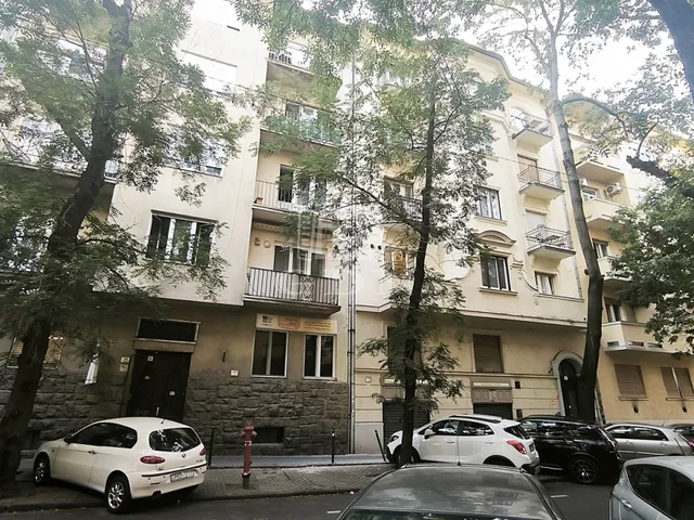Eladó lakás Budapest II. kerület 52 nm