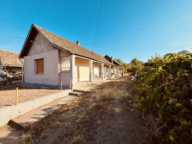Eladó ház Tápióság 76 nm