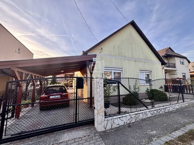 Eladó ház Budapest XVII. kerület, Rákoscsaba-Újtelep 170 nm