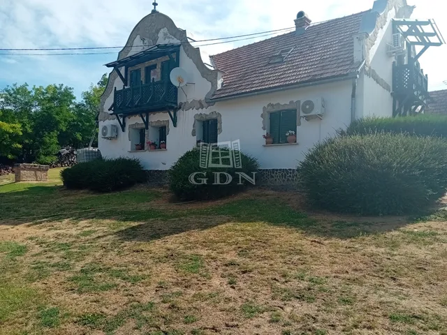 Eladó ház Igal 360 nm