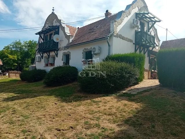 Eladó ház Igal 360 nm