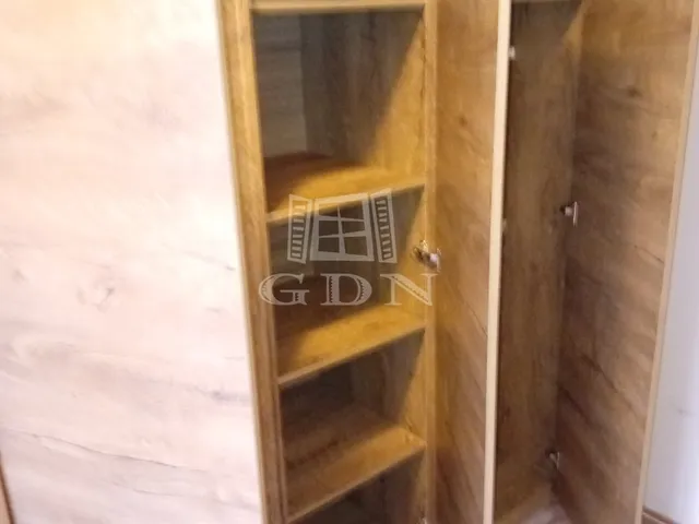 Kiadó lakás Kaposvár, Belváros 86 nm