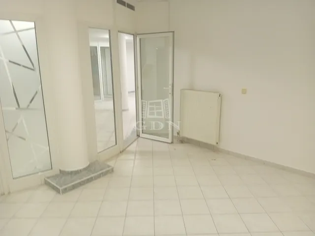 Kiadó kereskedelmi és ipari ingatlan Kaposvár, Belváros 39 nm