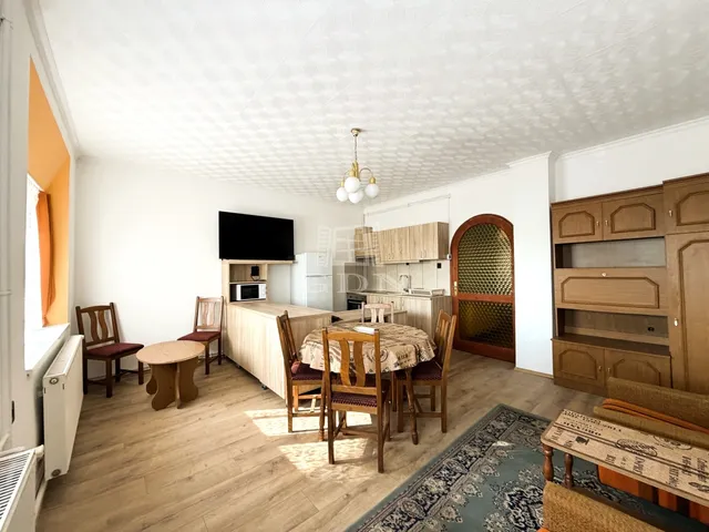 Kiadó lakás Kaposvár 108 nm