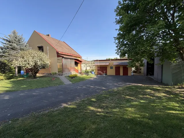 Eladó ház Kaposvár, Toponár 170 nm