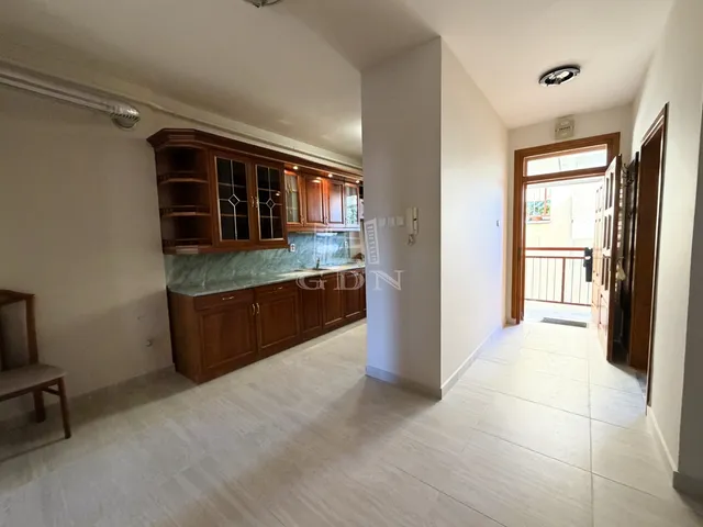 Kiadó lakás Kaposvár, Belváros 75 nm