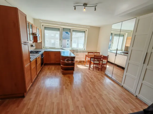 Kiadó lakás Budapest XVI. kerület, Árpádföld 48 nm
